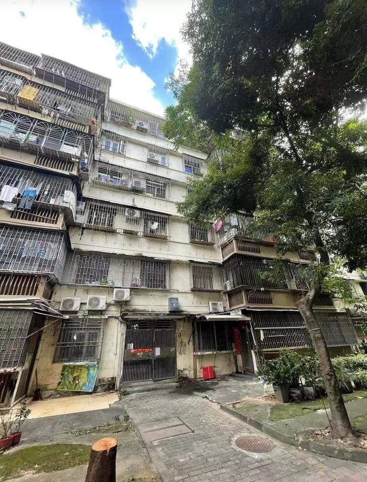 福田区法拍房源，可捡漏174万的园岭新村住宅8折起拍