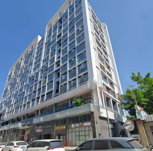 深圳市宝安区西乡街道彩云轩房产7折起拍，起拍价215万，评估价306万，可捡漏空间91万