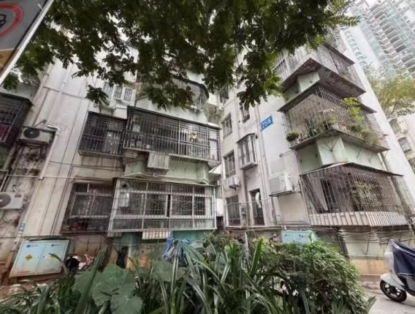 深圳房地产出新政策啦，深圳罗湖法拍房翠华花园低于市场价129万！
