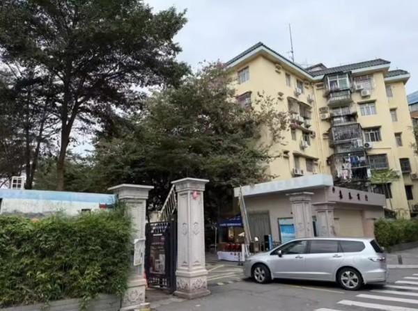 圣诞房价风云，深圳罗湖法拍房桂盛楼63万！