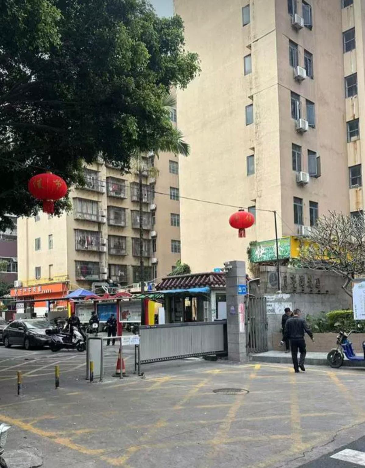 深圳法拍房房源信息官方网站,7折起拍月亮湾花园小区房