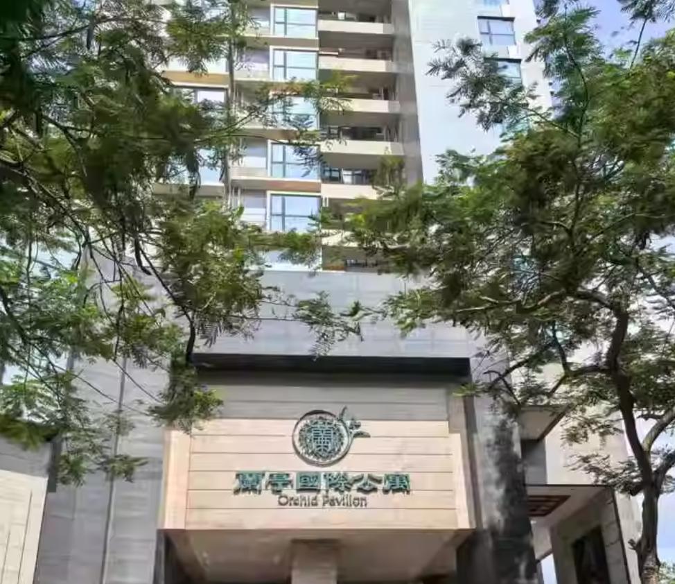 降140万罗湖东部山水自然风光一体的次新高品质小区：深圳兰亭国际法拍房最新消息